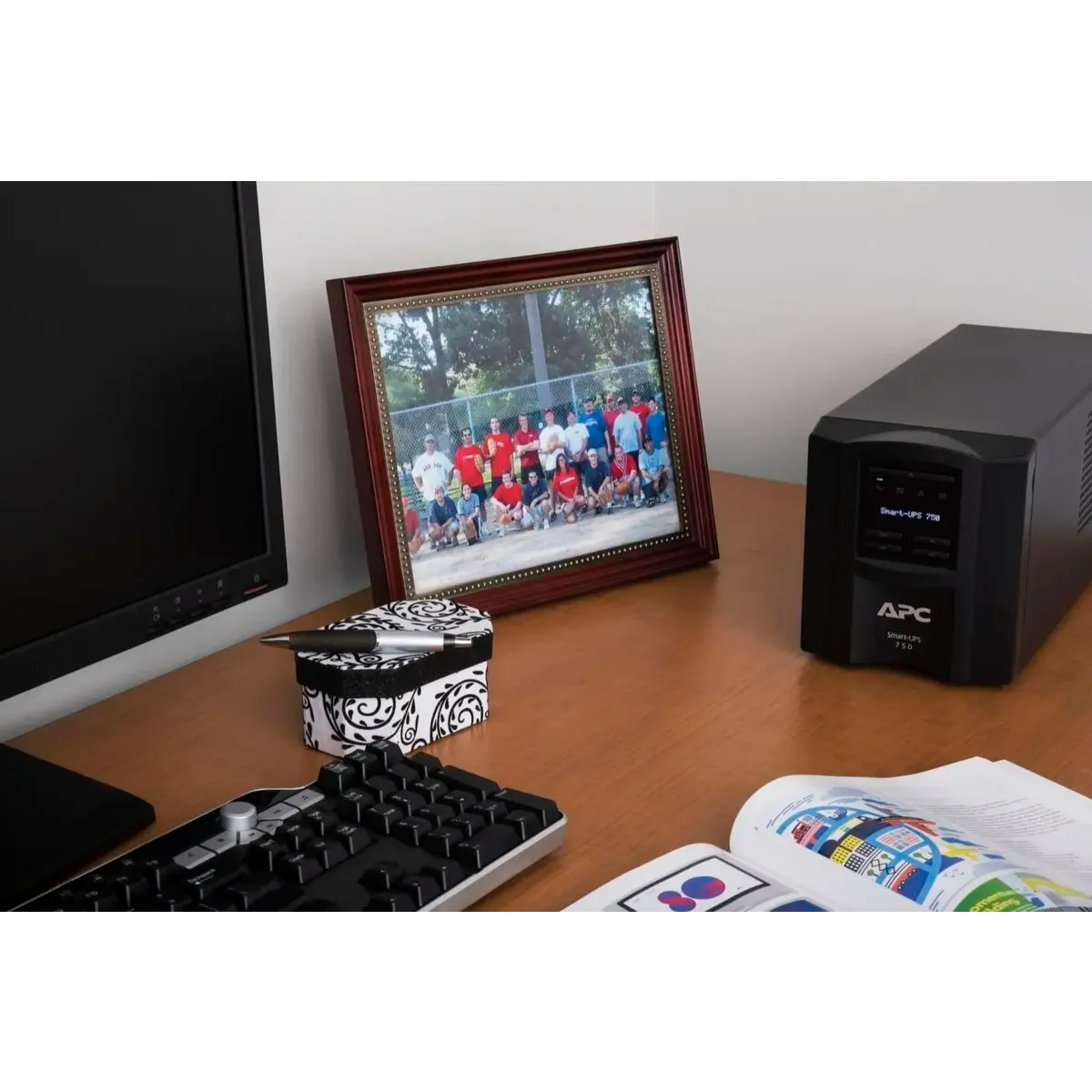 USV APC SMT750IC Smart-UPS 750VA - Foto 4