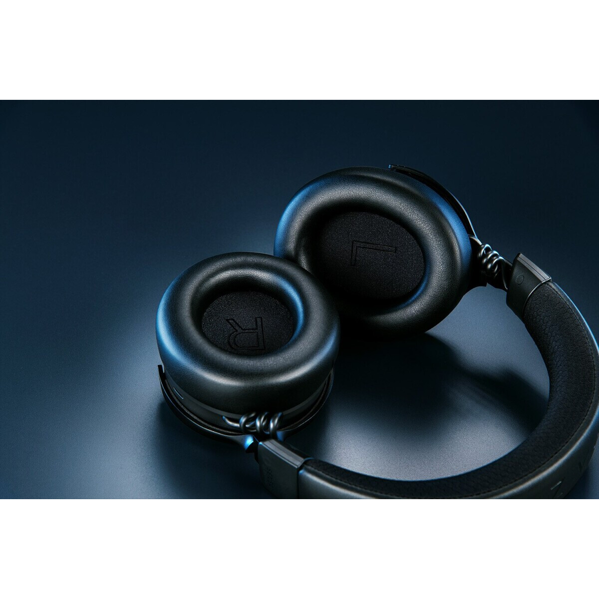 Headset Razer Kraken V4 Pro - RZ04-05160100-R3M1 - Foto 15